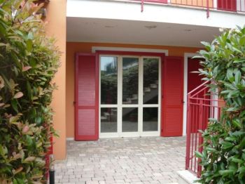 Casa con posto auto e terrazzo Virle