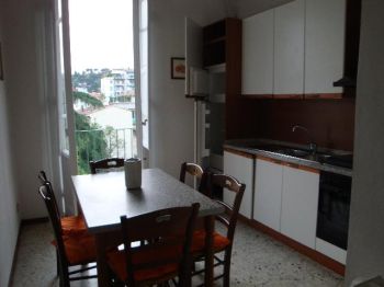 Casa con balcone Campo di marte