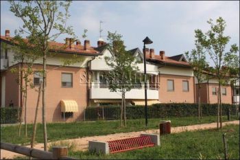 Appartamento arredato con balcone Caronno Pertusella