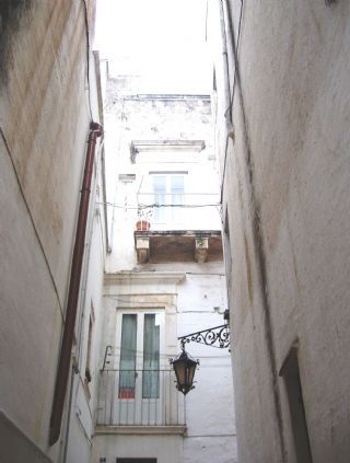 Bilocale arredato con balcone Martina Franca
