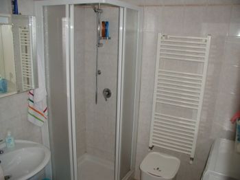Bilocale ristrutturato - Bagno