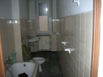 Bilocale con balcone Baranzate