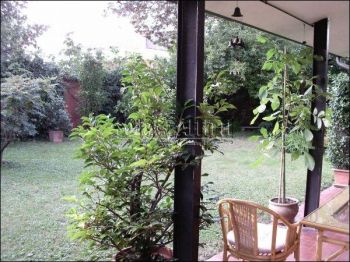 Villa con garage e balcone Zona molinetto