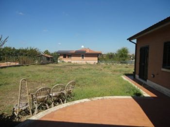 Villa con giardino e garage Eur, laurentino, checchignola, montagnola, fonte meravigliosa - Altre fotografie