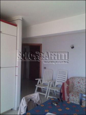 Trilocale arredato con balcone Roccalumera
