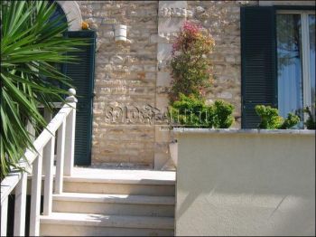Villa arredata con posto auto S. spirito