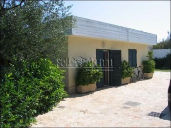 Villa arredata con posto auto S. spirito