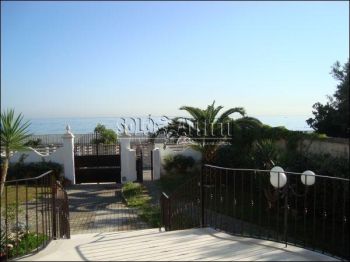 Villa arredata con balcone Palese