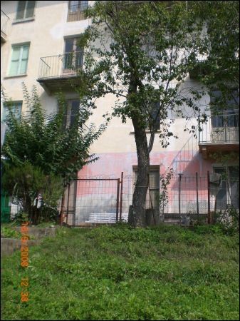 Appartamento con giardino e balcone