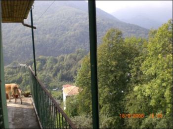 Appartamento con giardino e balcone