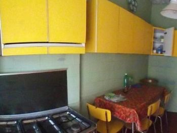 Casa studenti con balcone Trieste , salario