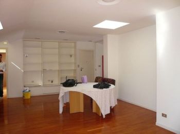 Attico arredato con terrazzo Centro - Altre fotografie