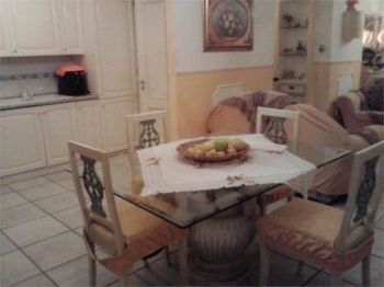 Casa arredata con aria condizionata