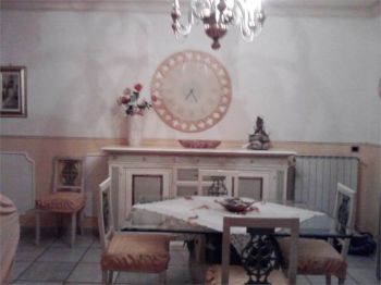 Casa arredata con aria condizionata