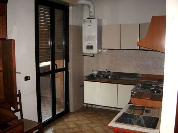 Trilocale in villa, no spese condominial - Cucina