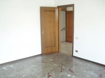 Villa con posto auto e balcone Selvazzano dentro
