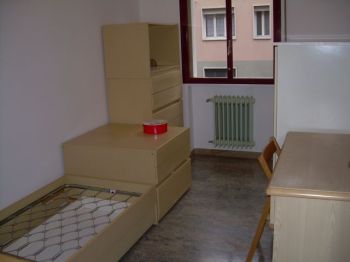 Affittasi appartamento ammobiliato - Camera da letto