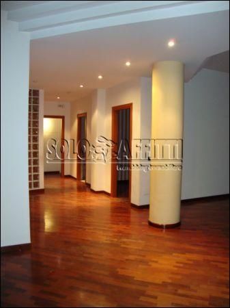 Casa con garage e balcone Fleming