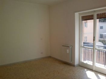 Trilocale con balcone e terrazzo Nuovo salario, prati fiscali, monte sacro, talenti, vigne nuove - Altre fotografie