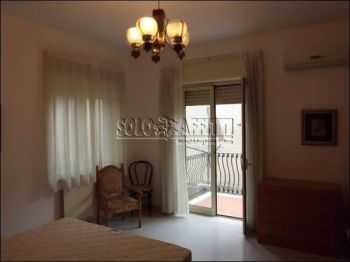 Appartamento arredato con balcone Centro