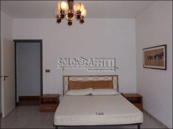 Appartamento arredato con balcone Centro