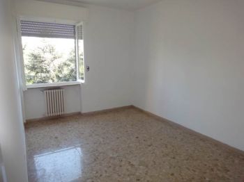 Appartamento con balcone 2 - sud tre torri