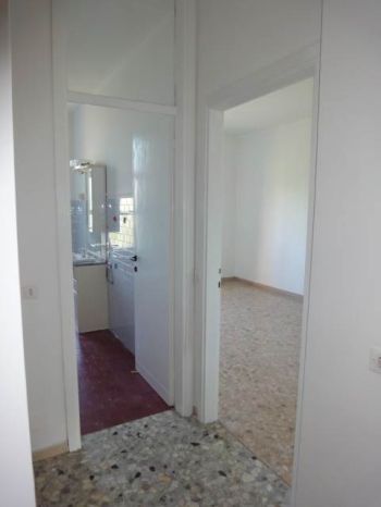 Appartamento con balcone 2 - sud tre torri