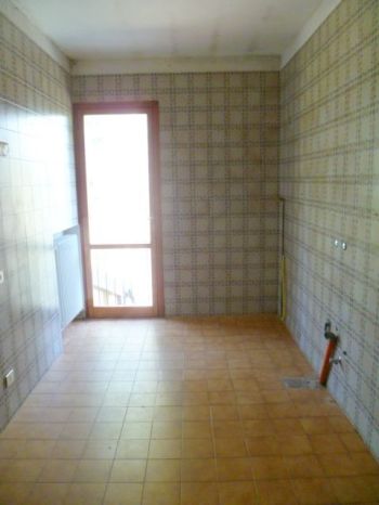 Casa da ristrutturare con posto auto - Altre fotografie
