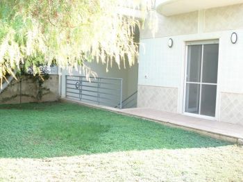 Appartamento con giardino e garage Bari