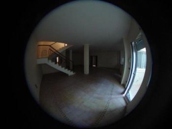 Appartamento con giardino e garage Bari