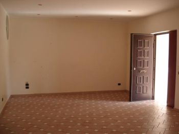 Appartamento con giardino e garage Bari