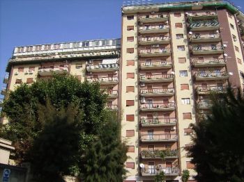 Trilocale con balcone Pallavicino