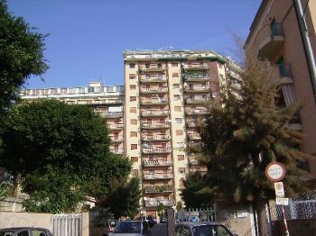 Trilocale con balcone Pallavicino