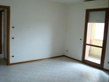 Appartamento con balcone e garage Ozzano dell'emilia