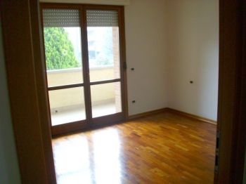 Appartamento con balcone e garage Ozzano dell'emilia