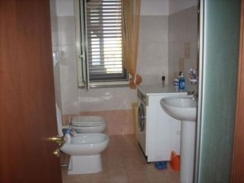 Trilocale arredato con balcone Venetico