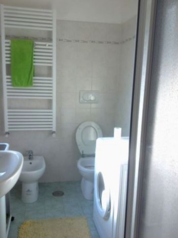 Bilocale arredato con terrazzo Centro - Altre fotografie