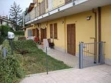 Casa nuova costruzione con giardino