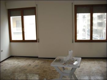 Casa con terrazzo e balcone S. benedetto