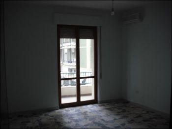 Casa con terrazzo e balcone S. benedetto
