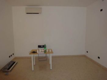 Casa con aria condizionata e balcone