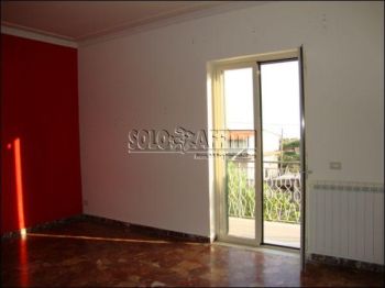 Appartamento con terrazzo e garage Valle allegra