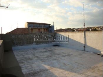 Appartamento con terrazzo e garage Valle allegra
