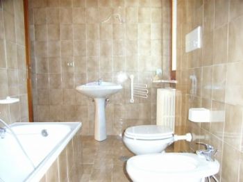 Casa con posto auto e terrazzo Borgo po - Altre fotografie