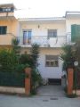 Villa a schiera con posto auto e giardino
