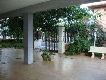Villa arredata con balcone Lungomare