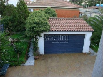Villa arredata con balcone Lungomare