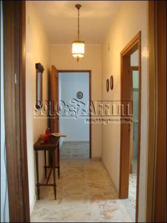 Villa arredata con balcone Lungomare