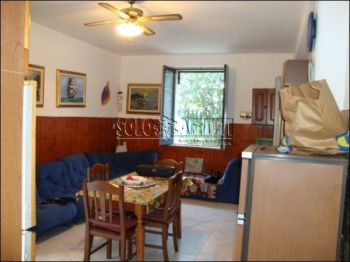 Villa arredata con balcone Lungomare