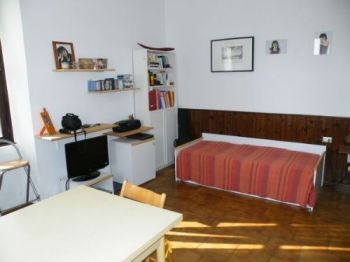 Monolocale arredato con posto auto Varese - Altre fotografie